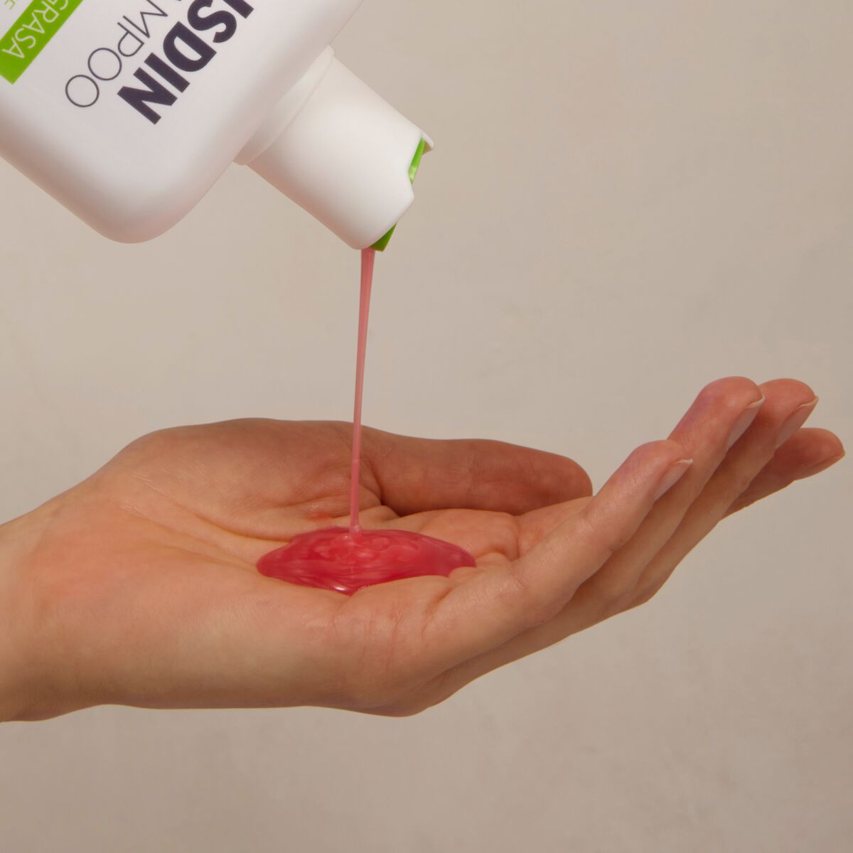 Isdin Nutradeica Shampoo Anticaspa Grasa 200 ml